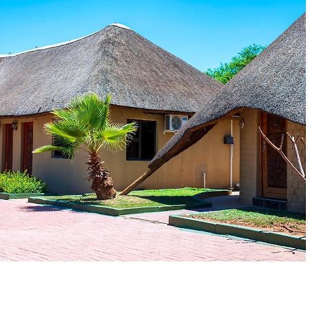 Msc Hotel Otjiwarongo Monitronics Esterno foto