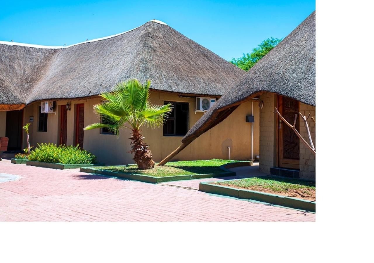 Msc Hotel Otjiwarongo Monitronics Esterno foto