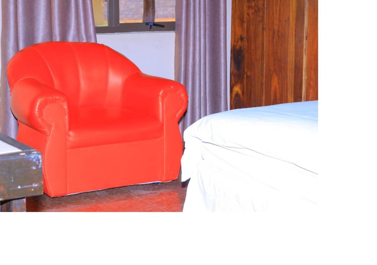 Msc Hotel Otjiwarongo Monitronics Esterno foto