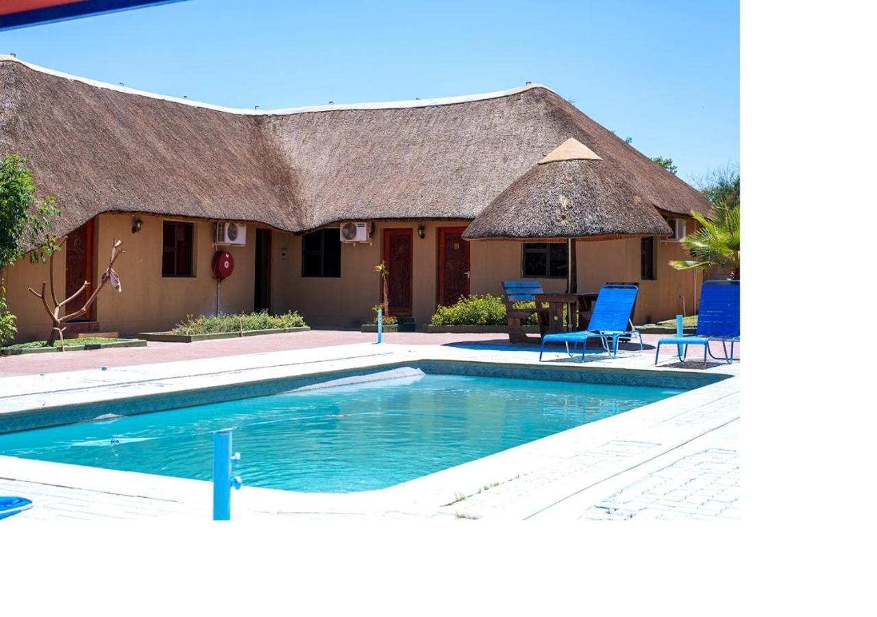 Msc Hotel Otjiwarongo Monitronics Esterno foto