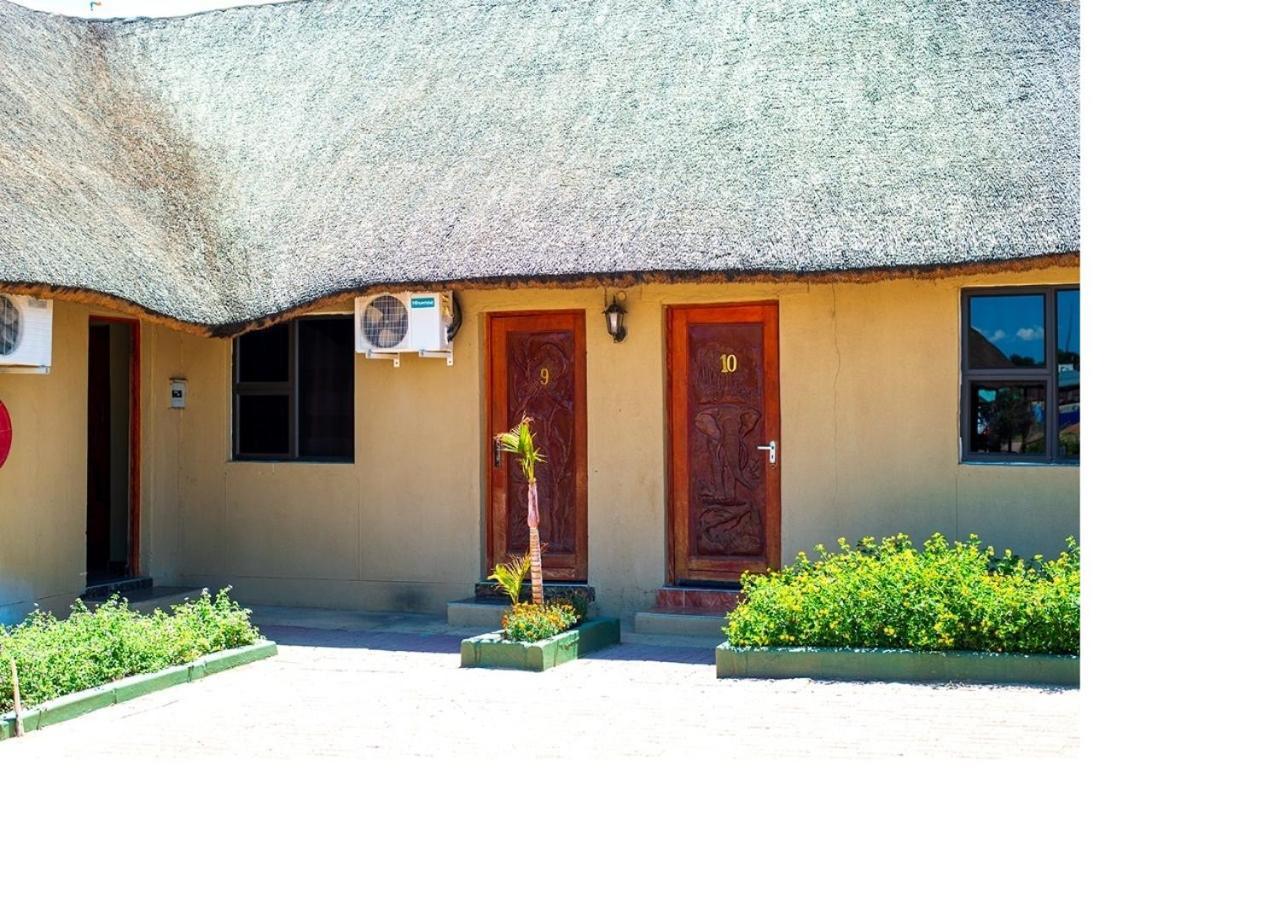 Msc Hotel Otjiwarongo Monitronics Esterno foto