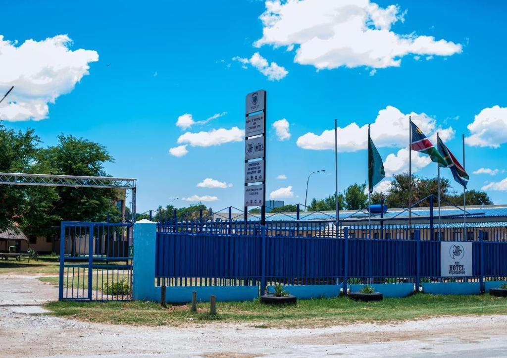 Msc Hotel Otjiwarongo Monitronics Esterno foto