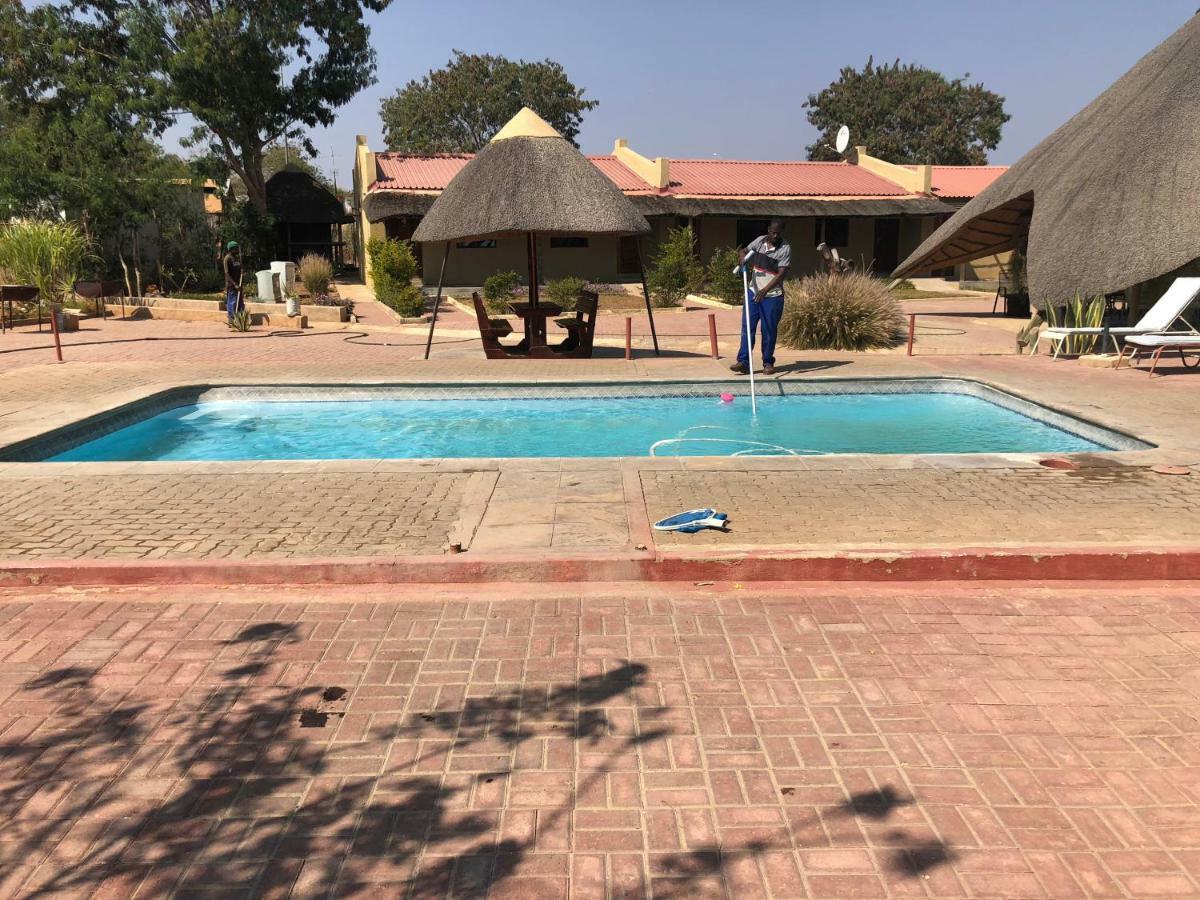 Msc Hotel Otjiwarongo Monitronics Esterno foto